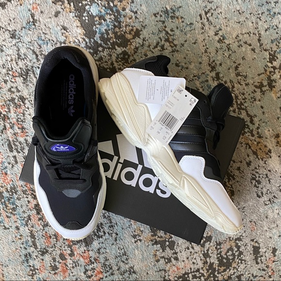 Adidas Young-96 Shoes - Picture 5 of 15